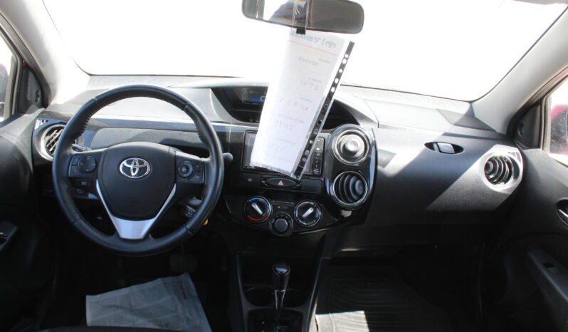 Toyota Etios XLS 1.5 AT lleno