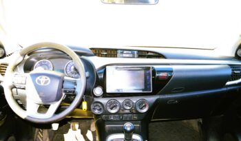 Toyota Hilux SR 2.8 TDI 6MT lleno
