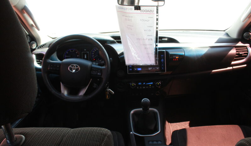 Toyota Hilux SRV 2.8 TDI 6MT 4X4 lleno