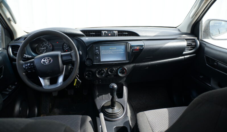 Toyota Hilux DC DX 2.4 TDI 6MT lleno